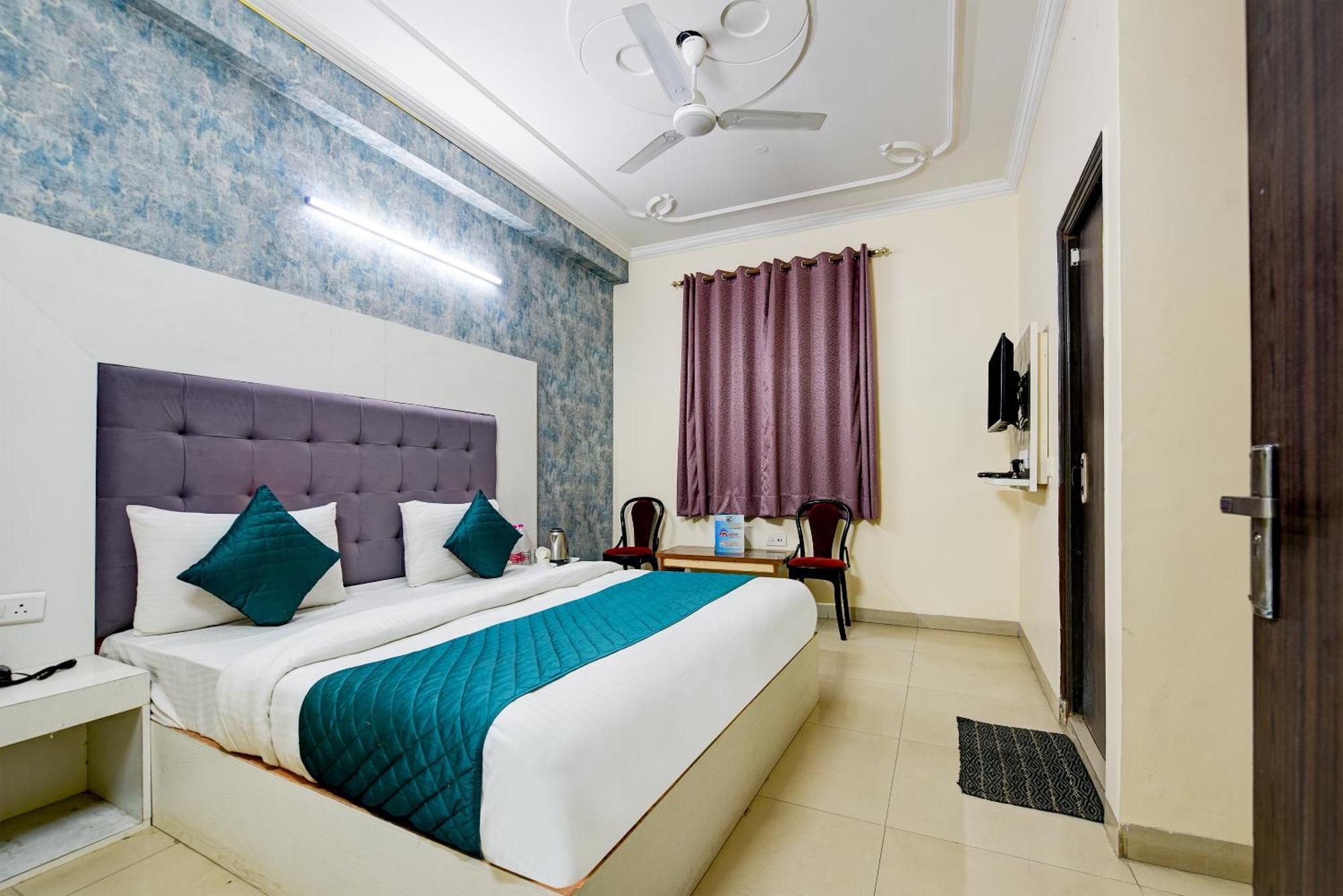 Hotel Ark Wood At Airport Νέο Δελχί Εξωτερικό φωτογραφία